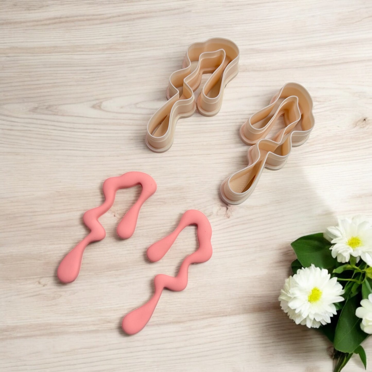 Lagrima cortador para hacer pendientes de arcilla polimerica