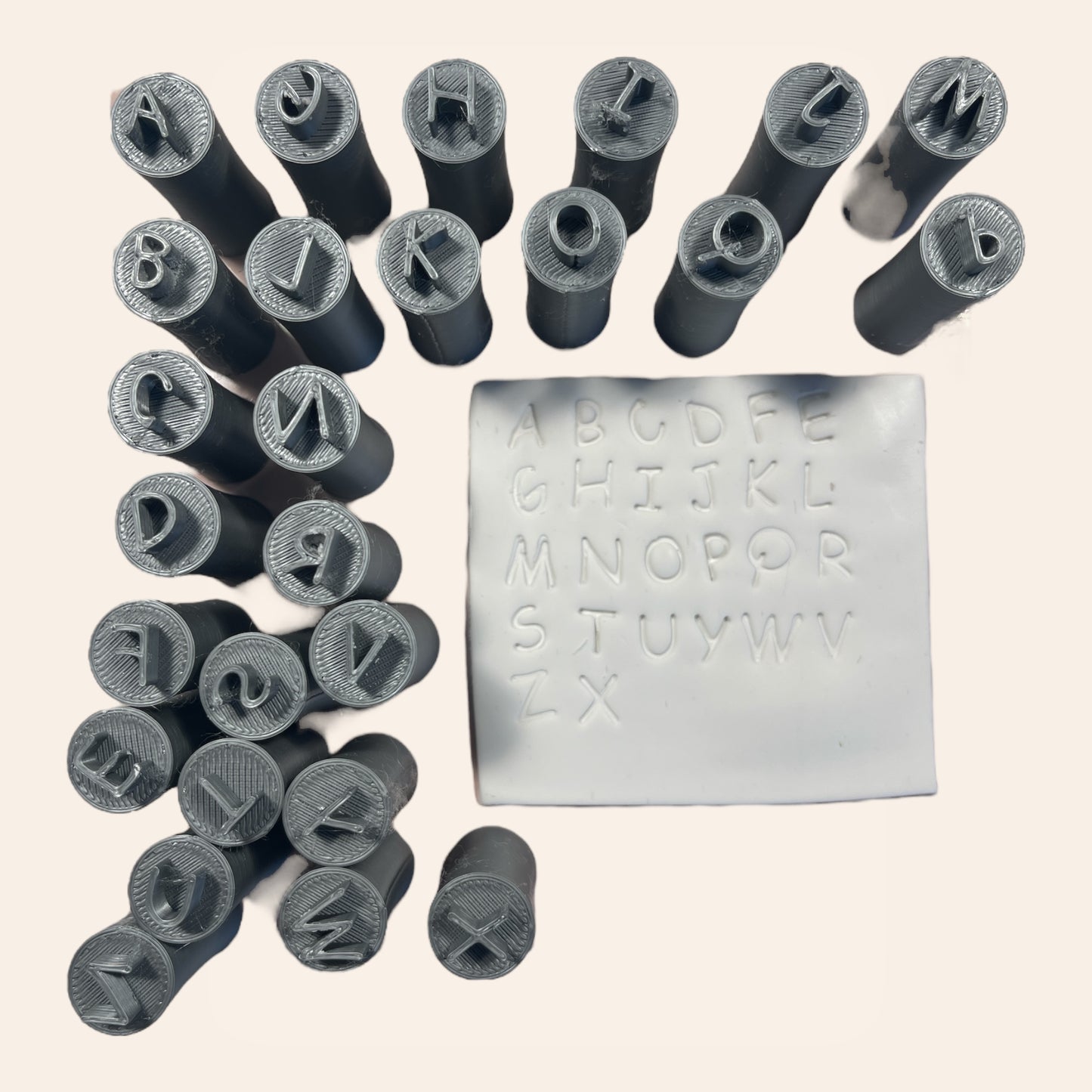 Letras - Estampa  para hacer pendientes de arcilla polimérica