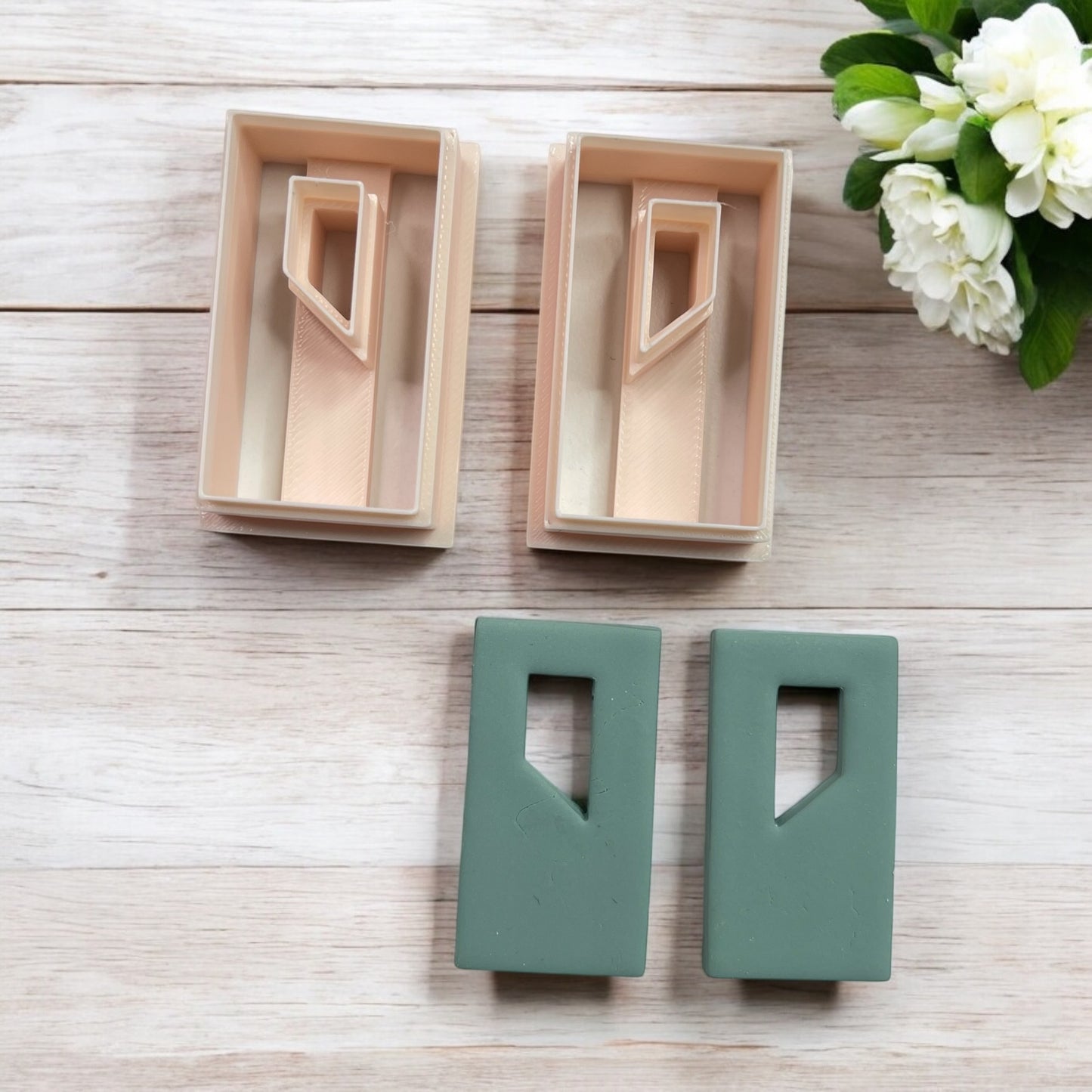 Rectangulo con agujero geometrico cortador para arcilla polimerica