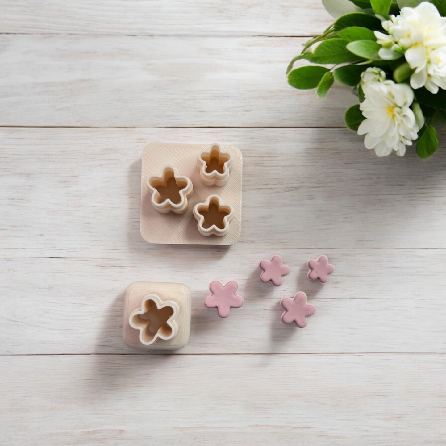 Cortador mini flores 3 para hacer pendientes de arcilla polimérica