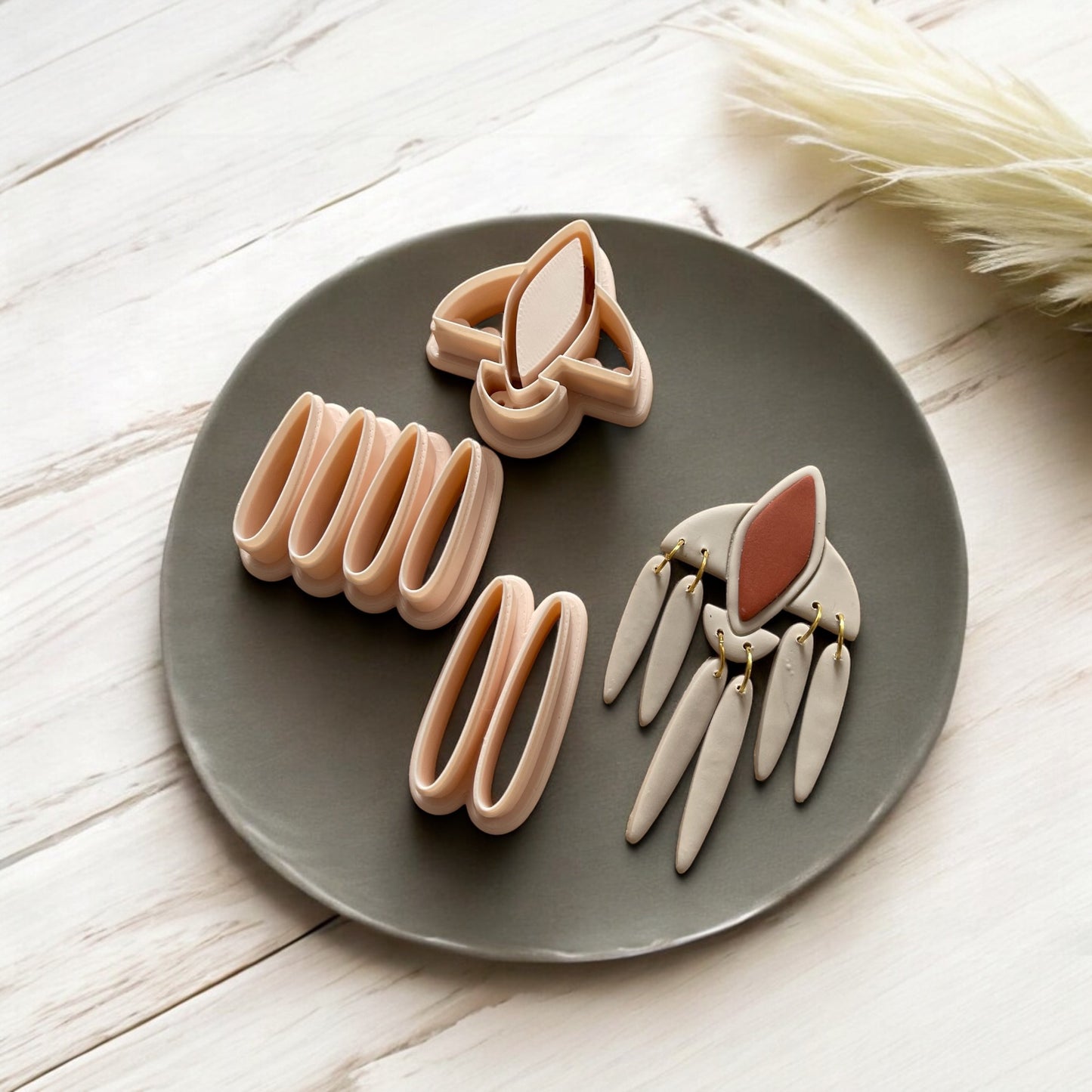 Helyn - Cortador para hacer pendientes de arcilla polimérica