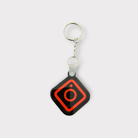 Llavero NFC personalizado con logo instagram , tarjeta de presentación digital, instagram, facebook, llavero NFC para redes sociales.