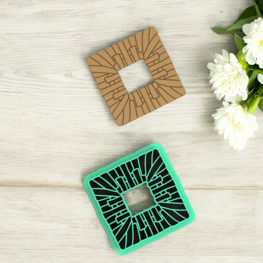 Emporte-pièce carré en rotin pour réaliser des boucles d'oreilles en pâte polymère