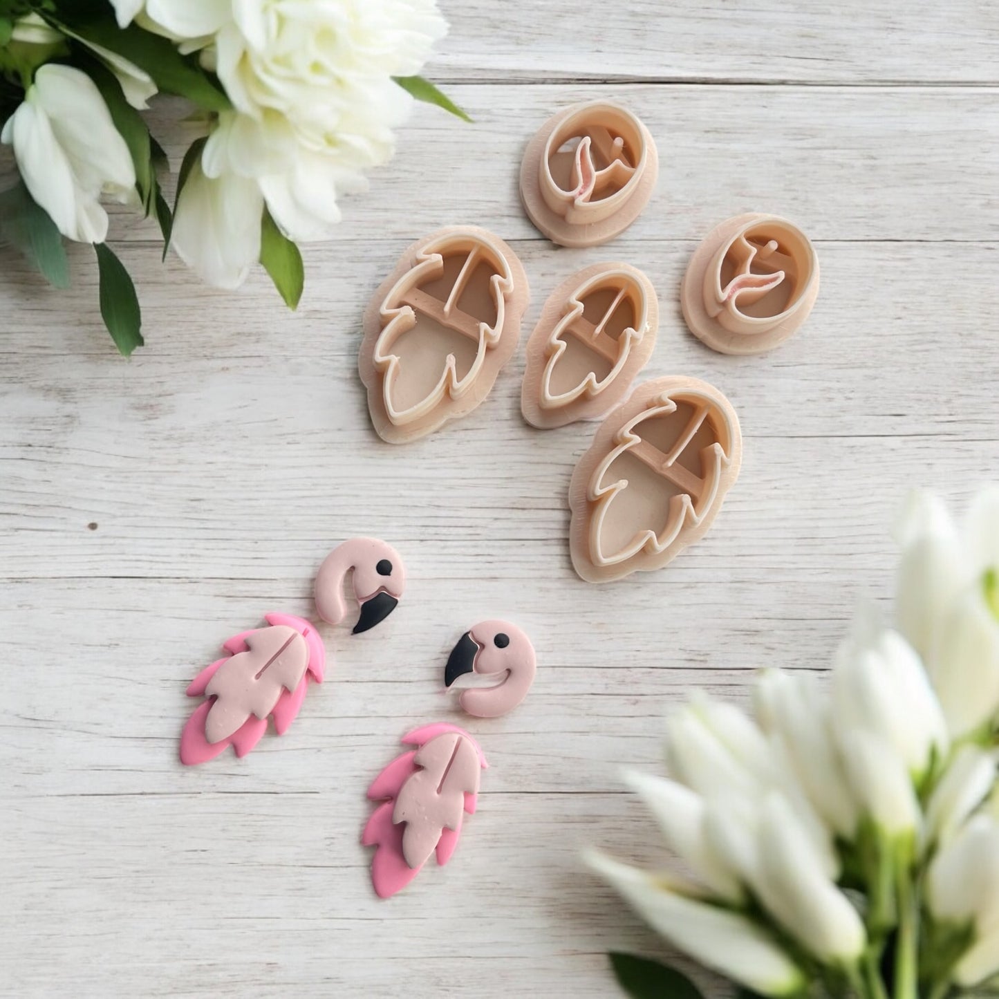 Flamenco plumas– Cortador para hacer pendientes de arcilla polimérica.