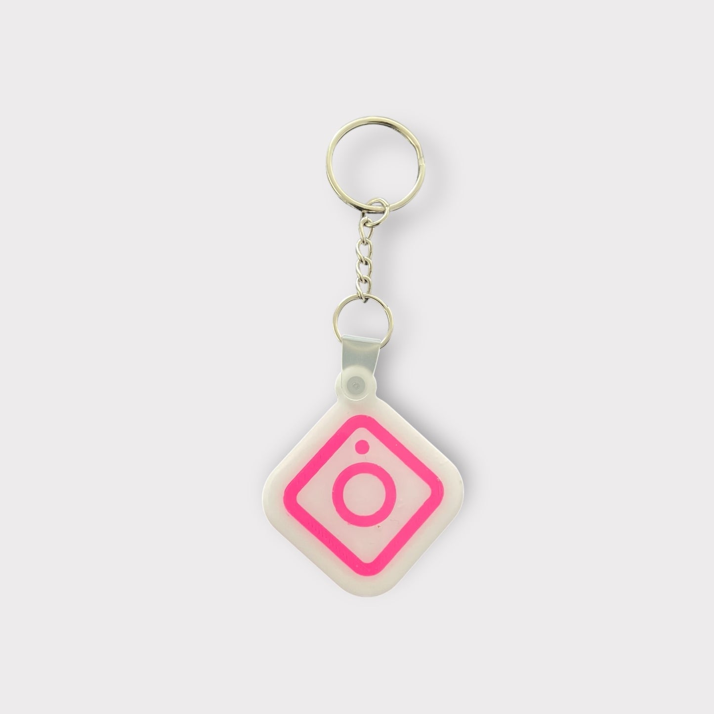 Llavero NFC personalizado con logo instagram , tarjeta de presentación digital, instagram, facebook, llavero NFC para redes sociales.