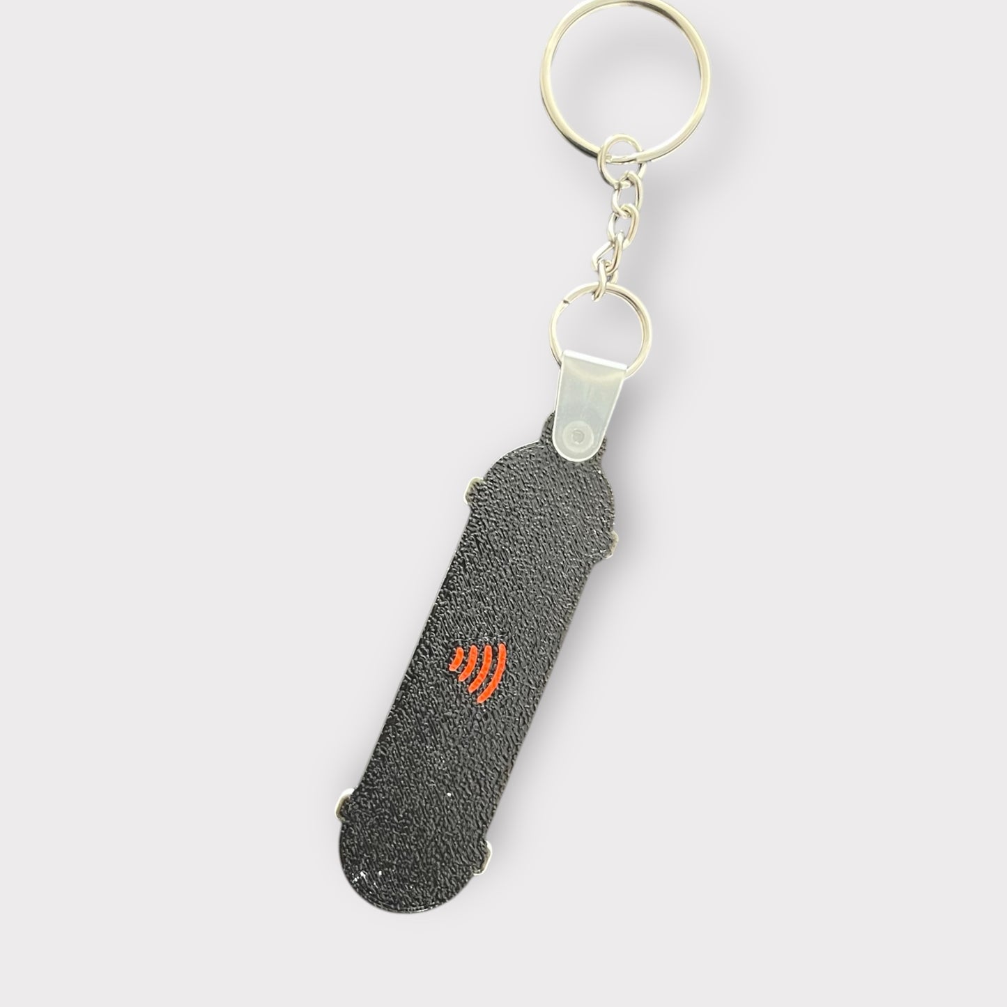 Llavero NFC personalizado con logo barberia , tarjeta de presentación digital, instagram, facebook, llavero NFC para redes sociales.