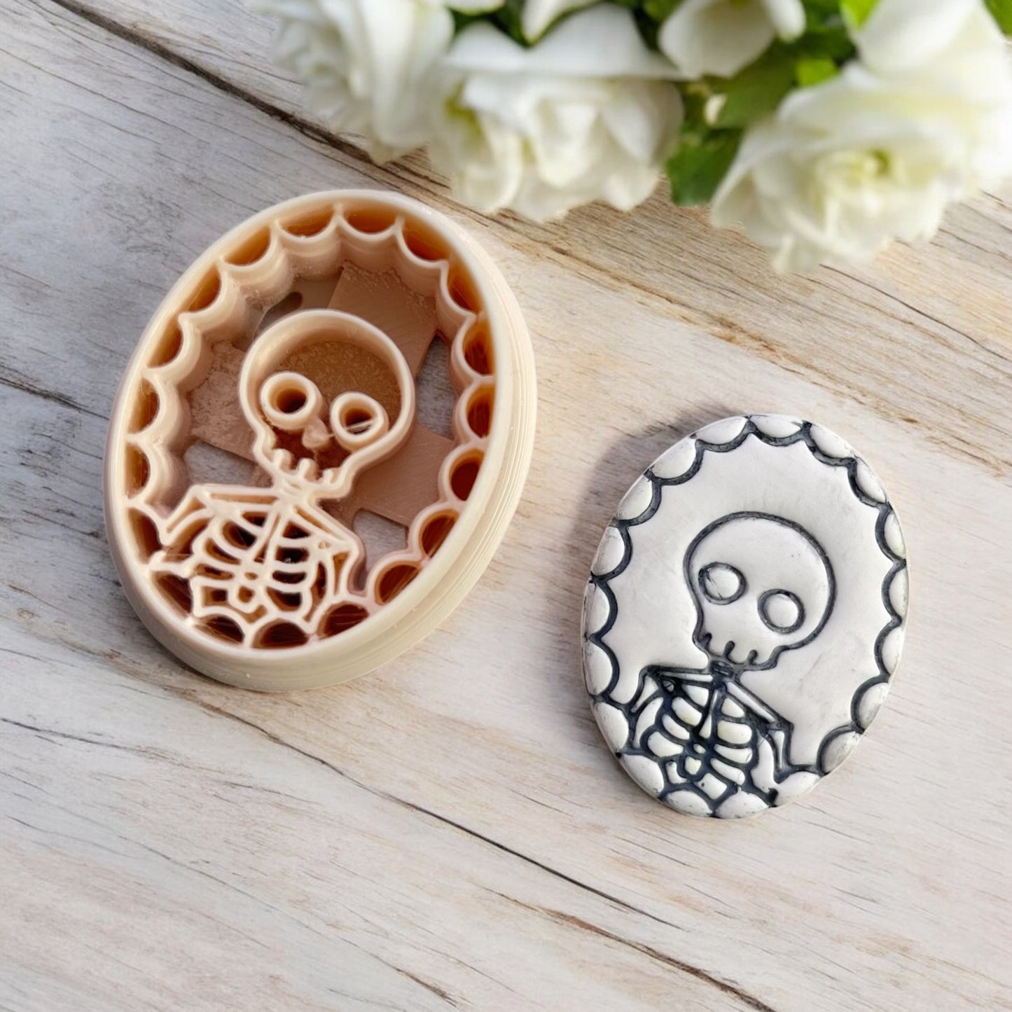 Cortador Arcilla Polimerica| Medallon Esqueleto 201 | Minipekas