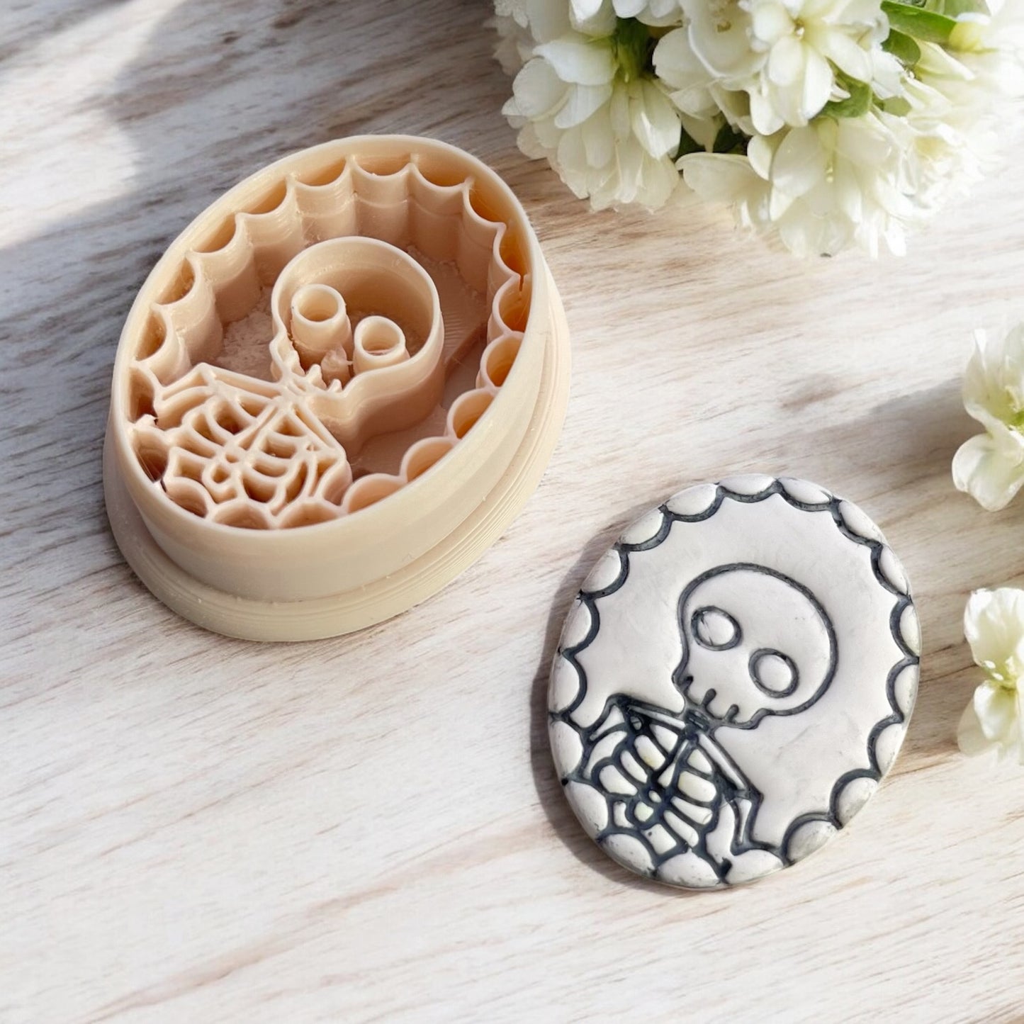 Cortador Arcilla Polimerica| Medallon Esqueleto 201 | Minipekas